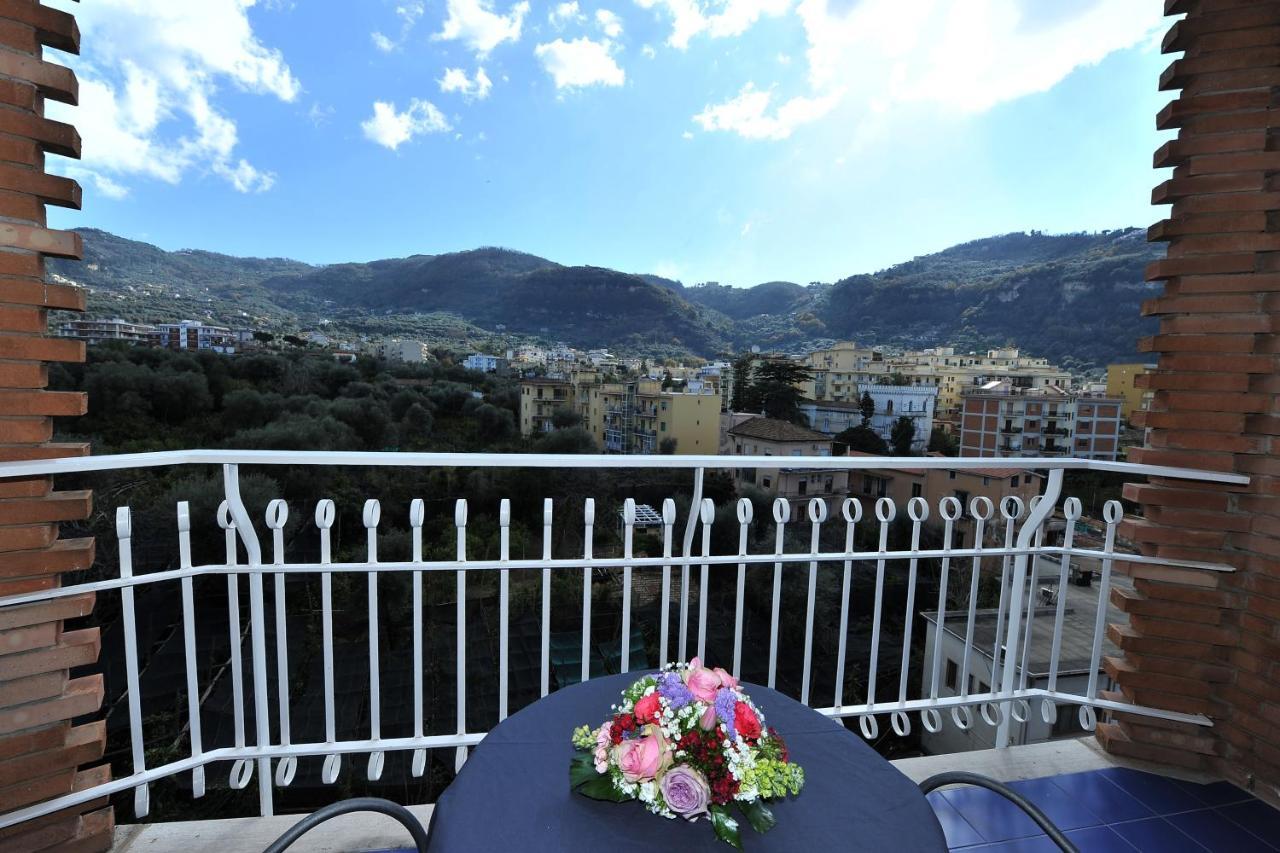 Grand Hotel Cesare Augusto Соренто Екстериор снимка