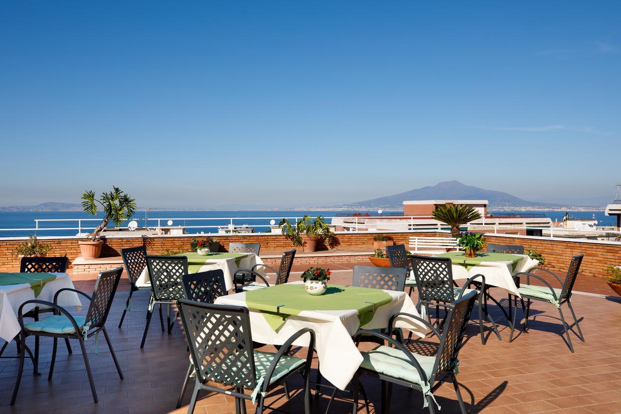Grand Hotel Cesare Augusto Соренто Екстериор снимка